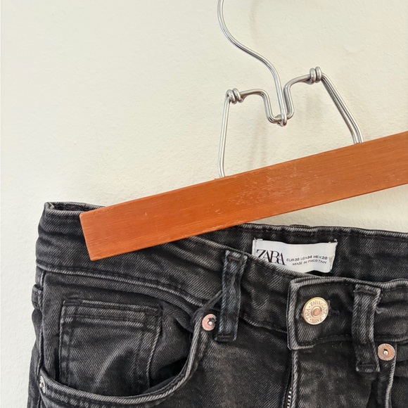 Classic Black Women's Jeans - Picture 3 of 3